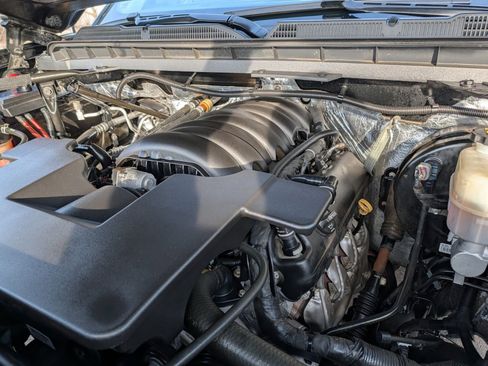 Used 2018 Chevrolet Silverado 1500 LT w/ All Star Edition image 27