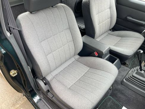 Used 1994 Nissan Pickup XE image 33