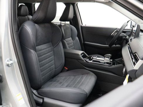 New 2026 Mitsubishi Outlander SE FWD image 19