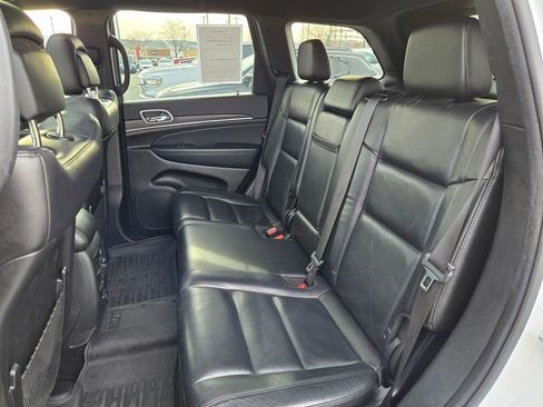 Used 2021 Jeep Grand Cherokee Limited image 31