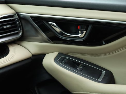 Used 2024 Subaru Legacy Limited image 28