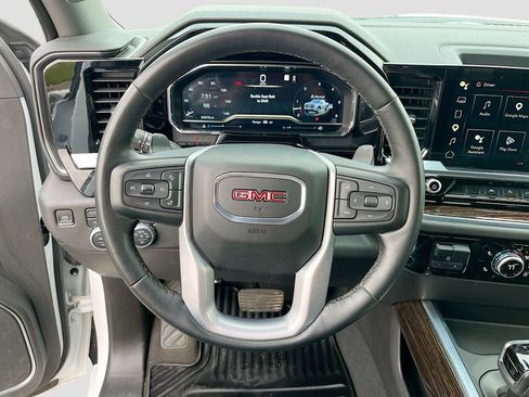 Used 2023 GMC Sierra 1500 Elevation w/ Preferred Package image 11