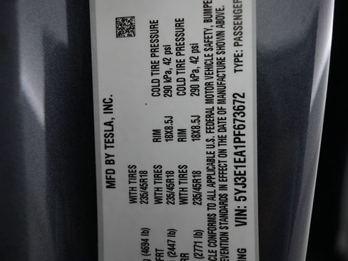 Used 2023 Tesla Model 3 Standard Range image 26