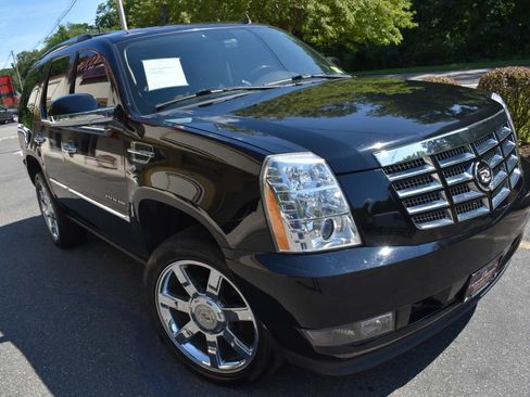 Used 2011 Cadillac Escalade Premium AWD/4WD image 54