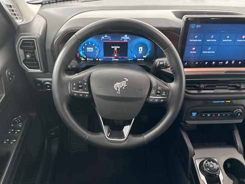 Used 2025 Ford Bronco Sport Outer Banks AWD/4WD image 18
