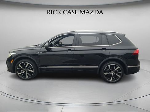 Used 2024 Volkswagen Tiguan SEL R-Line image 3
