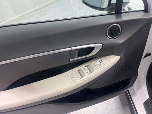 New 2026 Hyundai Sonata SE FWD image 6