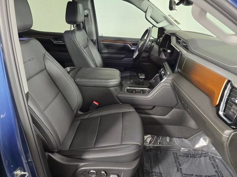 Used 2024 GMC Sierra 1500 Denali AWD/4WD image 12