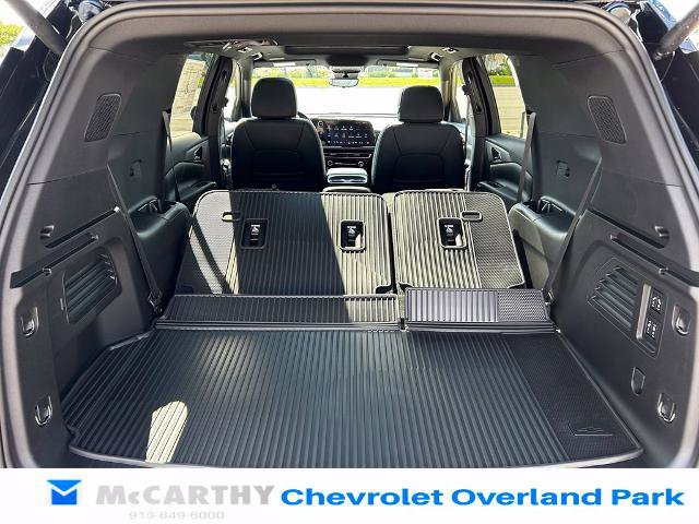 New 2027 Chevrolet Traverse RS w/ LPO, Floor Liner Package AWD/4WD image 27