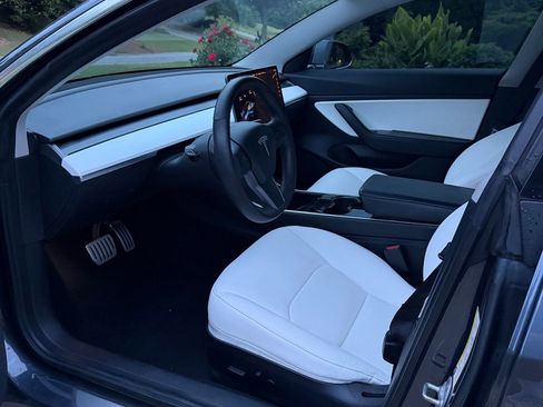 Used 2020 Tesla Model 3 Performance AWD/4WD image 12