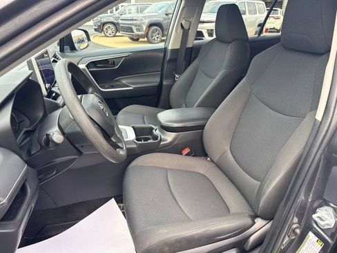 Certified 2023 Toyota RAV4 LE AWD/4WD image 14