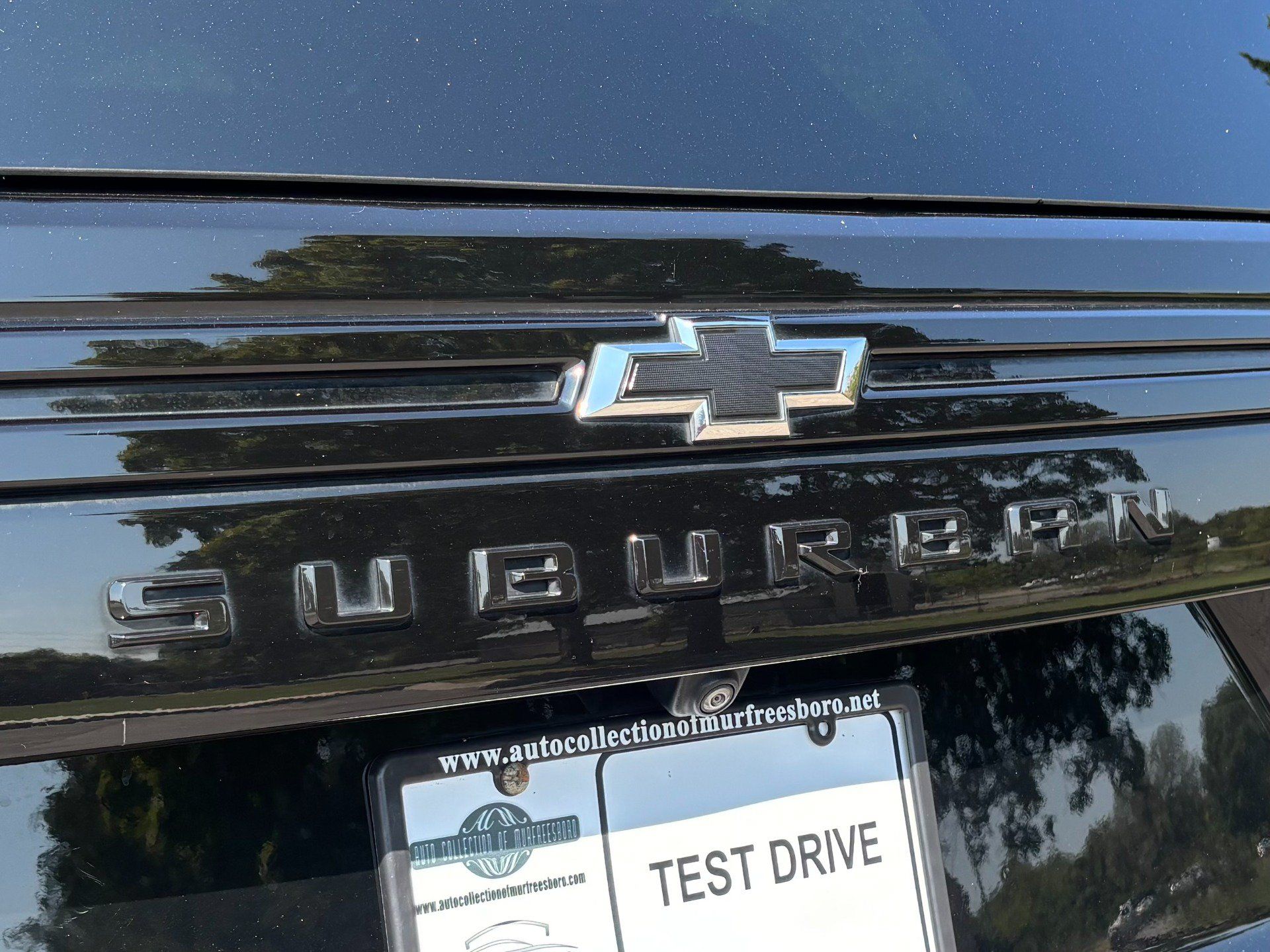 Used 2023 Chevrolet Suburban RST w/ Sport Performance Package AWD/4WD image 14