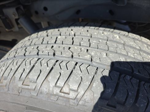 Used 2013 Ford F150 XLT w/ Mid Equipment Group image 13