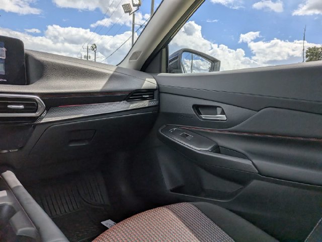 Used 2026 Nissan Sentra SR w/ Floor Mat Package FWD image 16