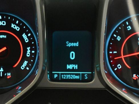 Used 2015 Chevrolet Camaro LT w/ 1LT Preferred Package RWD image 16