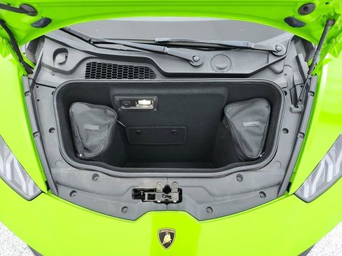 Used 2019 Lamborghini Huracan Performante image 19