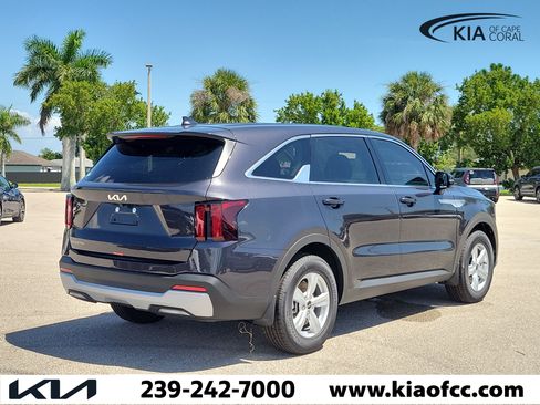 New 2026 Kia Sorento LX FWD image 6