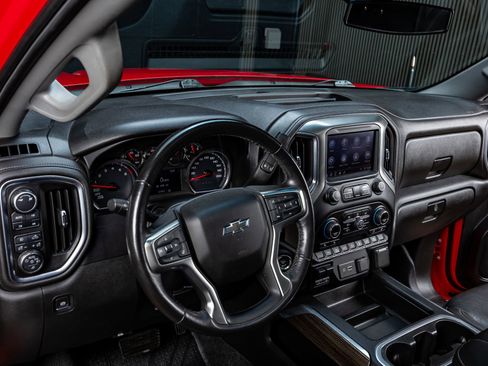 Used 2019 Chevrolet Silverado 1500 LT Trail Boss image 17