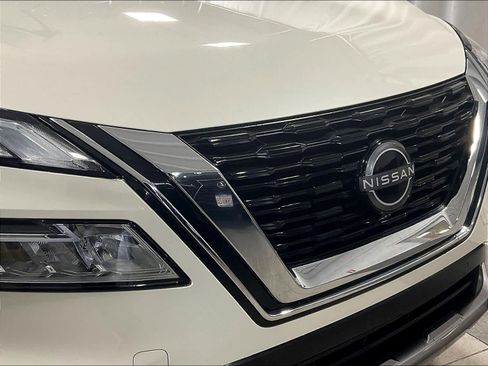 Certified 2023 Nissan Rogue SL w/ SL Premium Package image 32