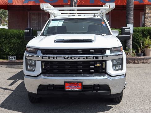 Used 2020 Chevrolet Silverado 3500 LT AWD/4WD image 3