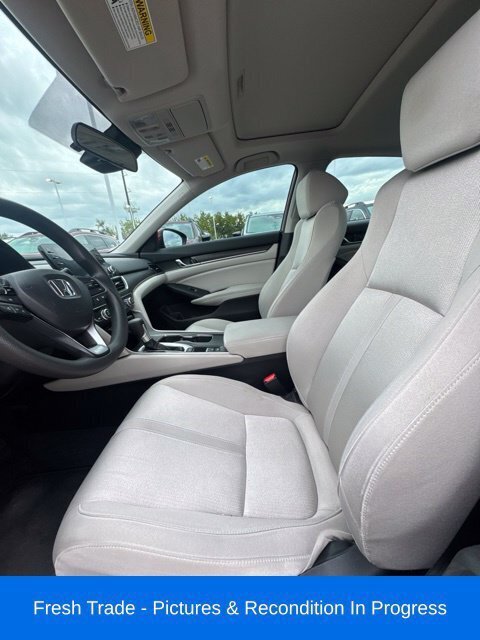 Used 2018 Honda Accord EX image 10