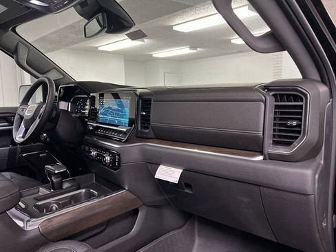 New 2026 GMC Sierra 1500 SLT w/ SLT Premium Plus Package AWD/4WD image 29