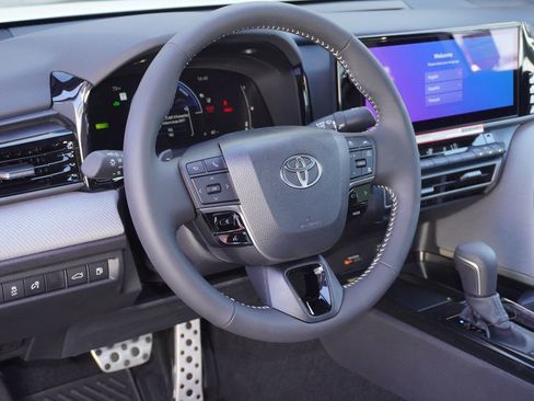 Certified 2026 Toyota Camry SE image 16