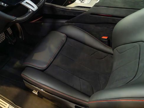Used 2025 Ferrari Purosangue AWD/4WD image 12