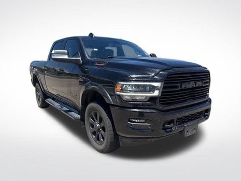 Used 2020 RAM 2500 Laramie w/ Night Edition AWD/4WD image 3