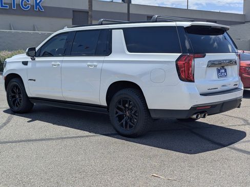 Used 2022 GMC Yukon XL AT4 w/ Max Trailering Package AWD/4WD image 4