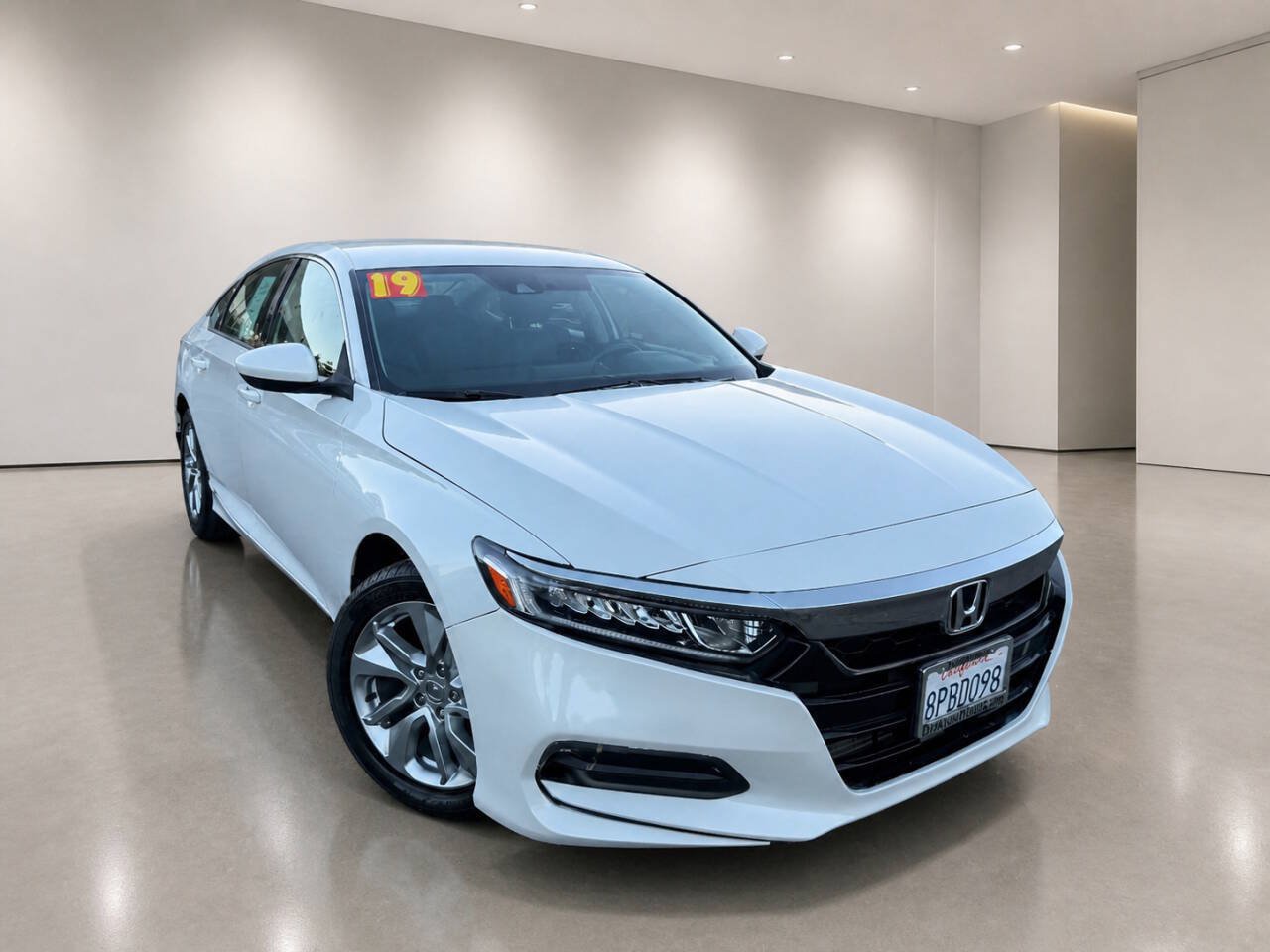 Used 2019 Honda Accord LX image 1