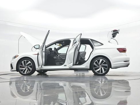 Used 2019 Volkswagen Jetta GLI FWD image 46