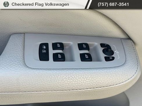 Used 2020 Volvo S60 T5 Momentum FWD image 15