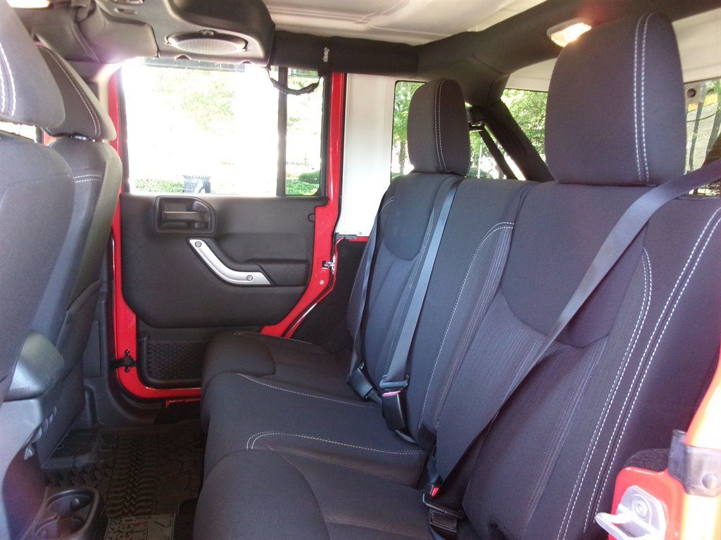 Used 2013 Jeep Wrangler Unlimited Sahara w/ Mopar Chrome Edition Group AWD/4WD image 34