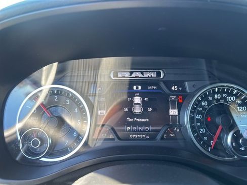 Used 2021 RAM 1500 Laramie w/ Night Edition image 20