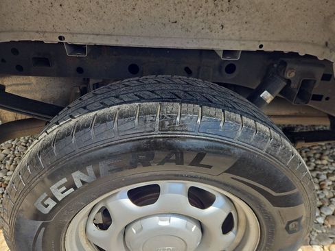 Used 2017 Ford F150 XL w/ Equipment Group 101A Mid RWD image 17