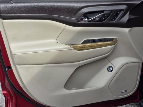 Used 2019 GMC Acadia Denali w/ Technology Package image 43