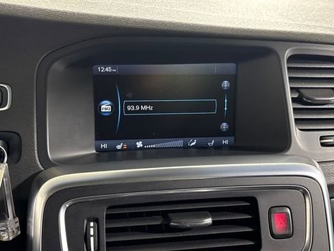 Used 2015 Volvo S60 T5 Premier image 23