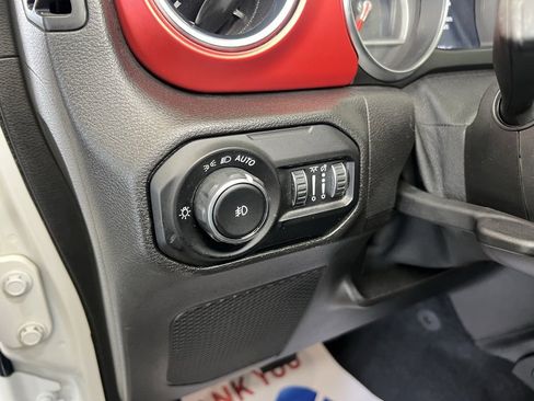 Used 2021 Jeep Wrangler Unlimited Rubicon w/ Uconnect 4C Nav & Sound Group image 14