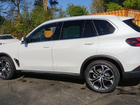 New 2026 BMW X5 xDrive40i AWD/4WD image 8