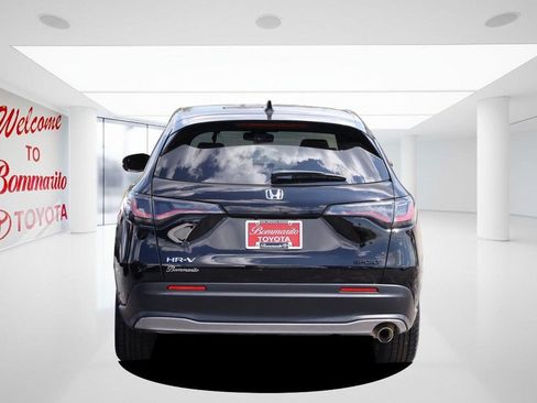 Used 2023 Honda HR-V Sport image 6