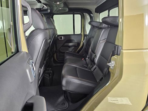 New 2026 Jeep Gladiator Sport AWD/4WD image 34