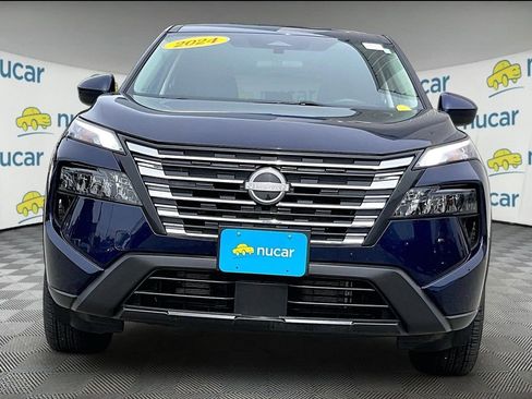 Used 2024 Nissan Rogue SV AWD/4WD image 2