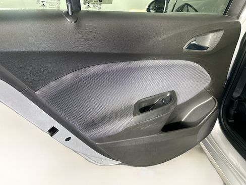 Used 2019 Chevrolet Cruze LT FWD image 24