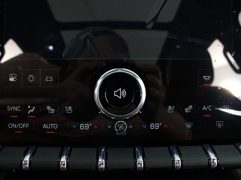 New 2026 GMC Acadia Denali Ultimate AWD/4WD image 8