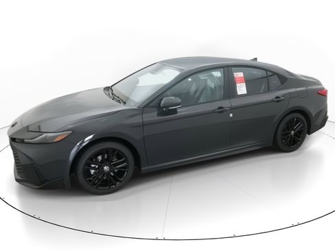 New 2026 Toyota Camry SE image 2