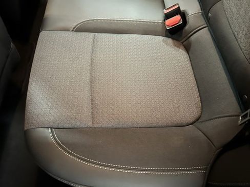 Used 2023 Buick Encore GX Select w/ Sport Touring Package image 19