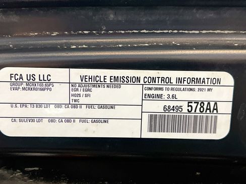 Used 2021 Jeep Gladiator Overland image 20