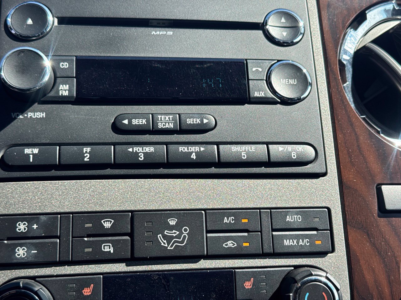 Used 2011 Ford F250 Lariat w/ Lariat Interior Pkg AWD/4WD image 49
