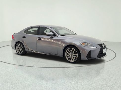 Used 2017 Lexus IS 200t F Sport w/ F Sport Package RWD image 3